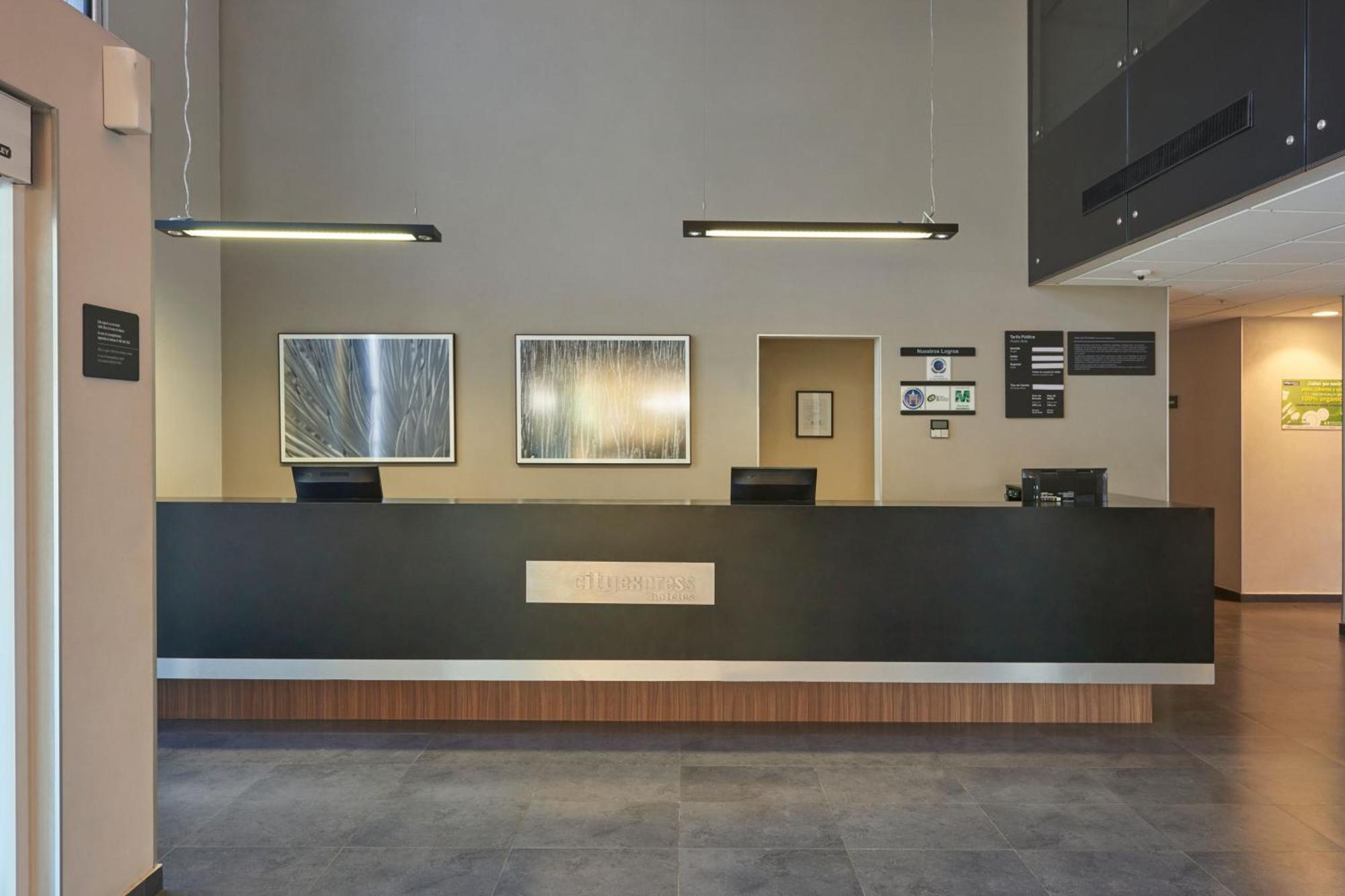 City Express By Marriott Tijuana Rio Exterior photo
