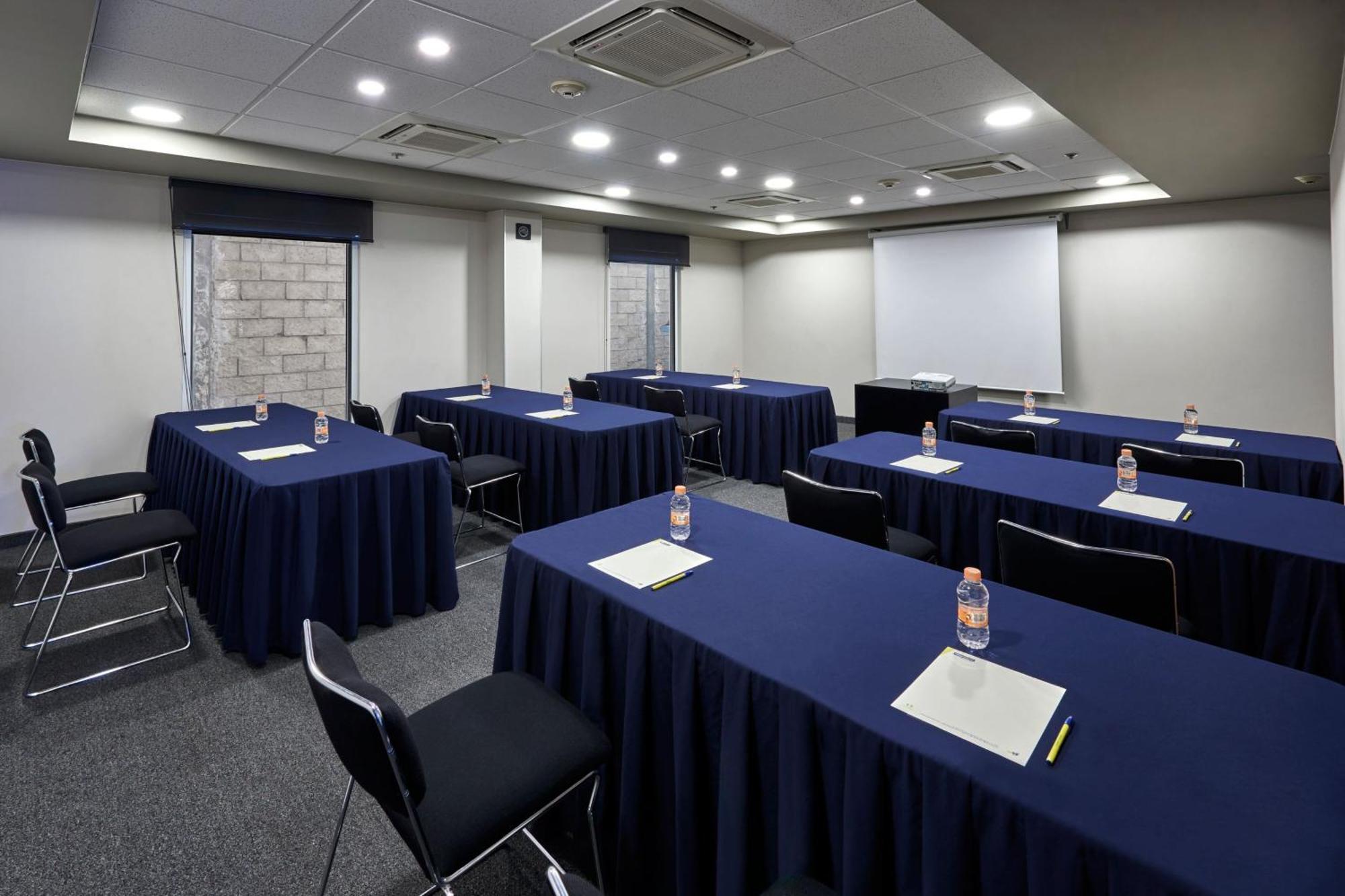 City Express By Marriott Tijuana Rio Exterior photo
